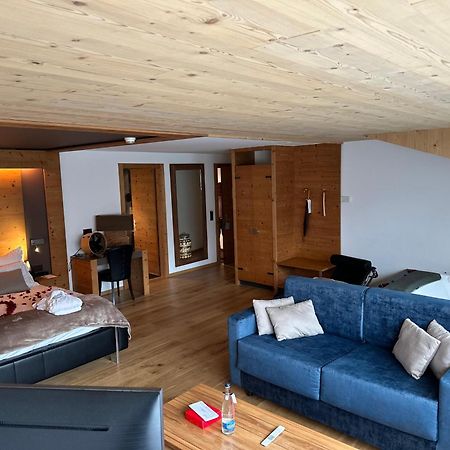שארמיי Hotel Cailler & Bains De La Gruyere מראה חיצוני תמונה